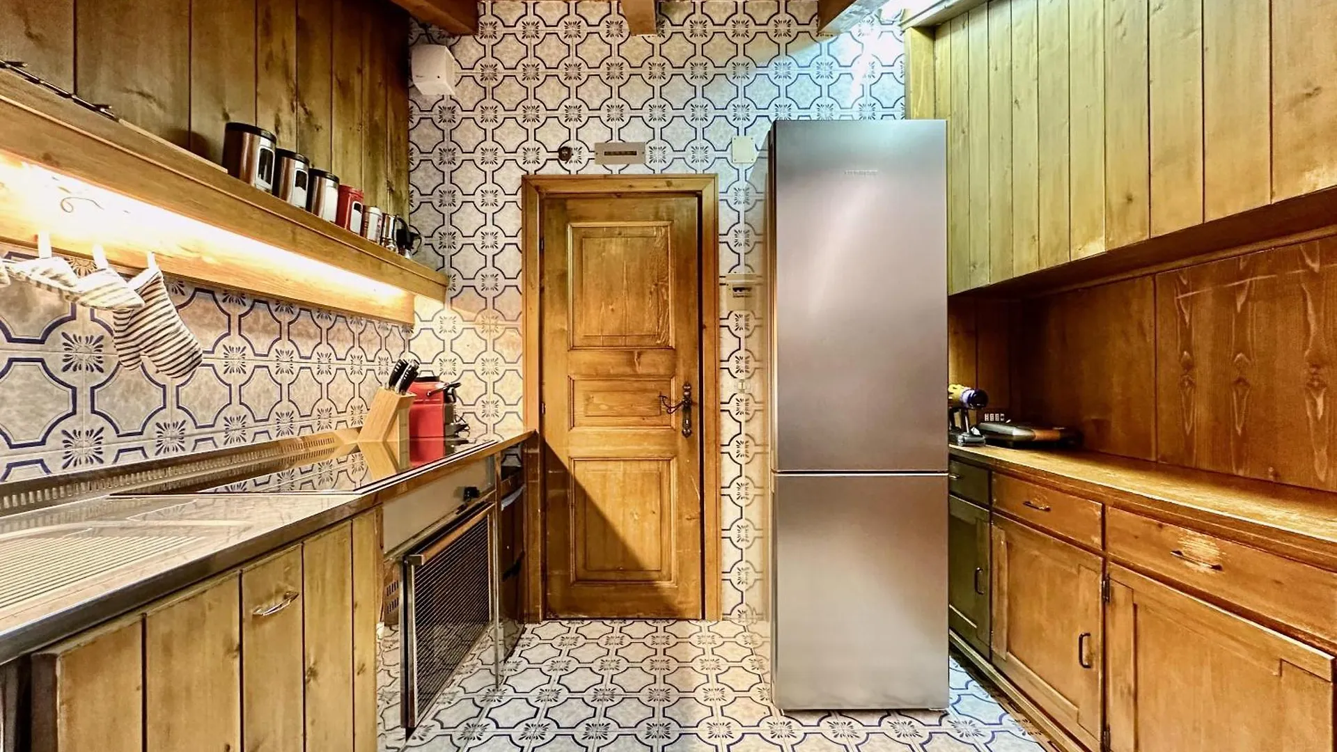 Beautiful 3 Bedroom Flat In Cortina dʼAmpezzo 0*,  Italia